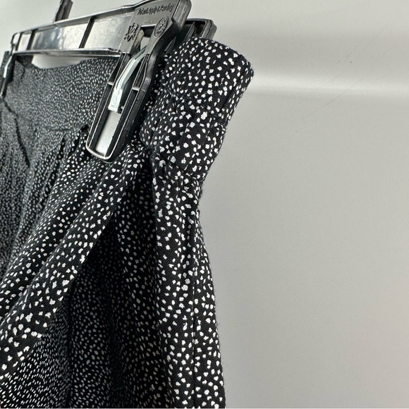 H&M Black Flowy Shorts w/ White Speckles - Picture 3 of 5